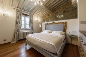 8 bedrooms, WiFi, bed sheets - Villa Conca d'Oro by MMega (Greve in Chianti)