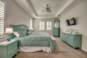 4 bedrooms, iron/ironing board, travel cot, free WiFi