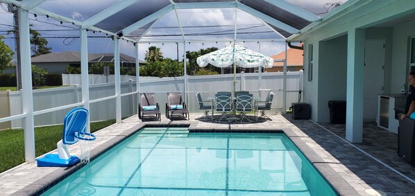 Outdoor pool, a heated pool