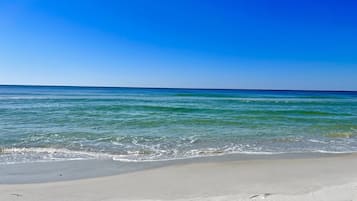 Playa en los alrededores