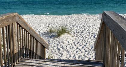 Gulf-Front Pensacola Beach Condo☀️Sans Souci☀️Beach Therapy