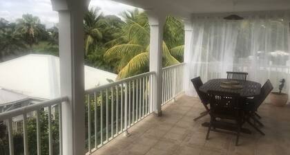 Cocooning room - mountain view - 5 min to Jarry