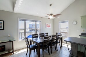 Dining - Gulf Front - 5BR - 2BA - 120 Steps to Beach! (Dauphin Island)