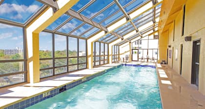 BEACHFRONT DIRECT OCEANFRONT PENTHOUSE ONTHE GOLDEN MILE MYRTLE BEACH GRANSTRAND