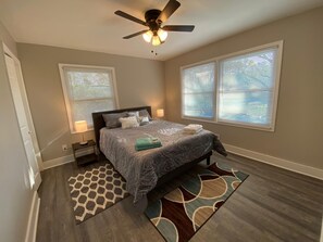 2 bedrooms, desk, iron/ironing board, free WiFi