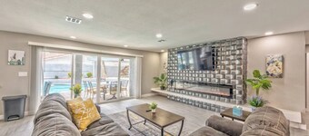 777Rentals - 11BR/11BA - Bowling Villa