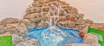 777Rentals - 11BR/11BA - Bowling Villa