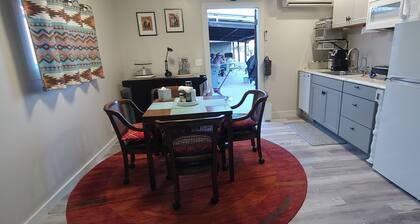 La Casita Cochella 1 bedroom Cozy Cottage