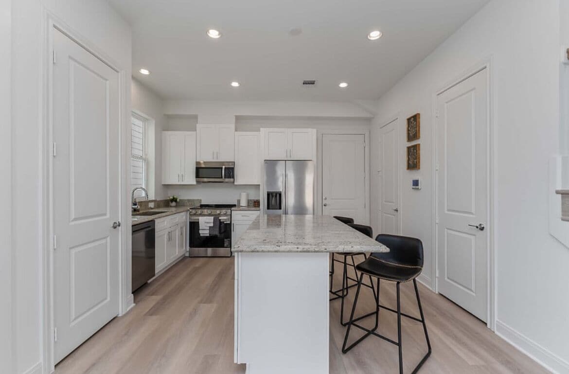 微波炉、烤箱、炉灶、洗碗机