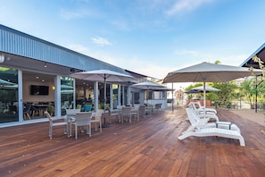 Sun deck