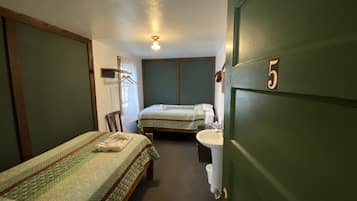 Comfort Twin Room | Premium bedding, individually decorated, individually furnished