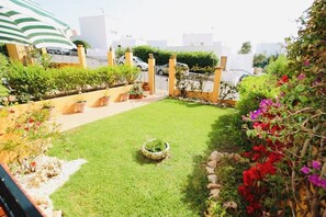 Property grounds - Large apartment Son Bou - Kids Friendly (San Jaime Mediterráneo)