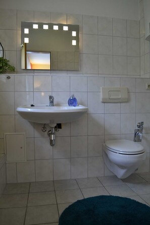 Unclassified image, 4 of 15, button - FeWo Ostwind - Reek, Renate & Reinhold (Insel Poel)