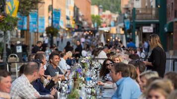 Cabin, 2 Bedrooms | Dining