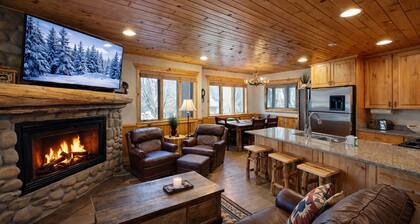Timberwolf Lodge 6 2 Bedroom Cabin by RedAwning