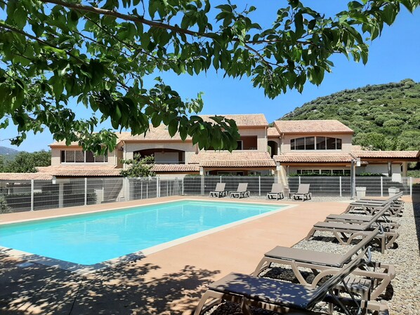 Alberca al aire libre 