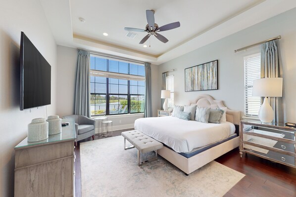 8 bedrooms, iron/ironing board, WiFi, bed sheets