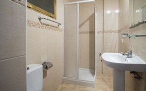 Shower, towels - AQUARIUM II 21-3 (BENIDORM)