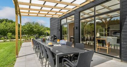 6 bedroom stunning home in Glesborg