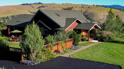 Glacier Getaway - True Vacation Home - Amazing Vistas