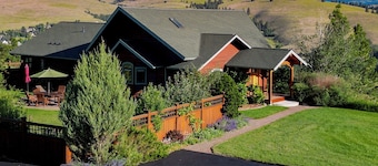 Glacier Getaway - True Vacation Home - Amazing Vistas