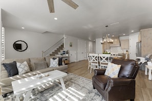 Townhome, 4 Bedrooms | Living area