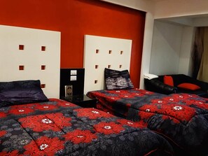 Family Chalet, 2 Bedrooms | 3 bedrooms, Egyptian cotton sheets, premium bedding, down comforters