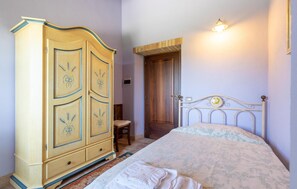 11 Schlafzimmer, Reisekinderbett, kostenloses WLAN, Bettwäsche
