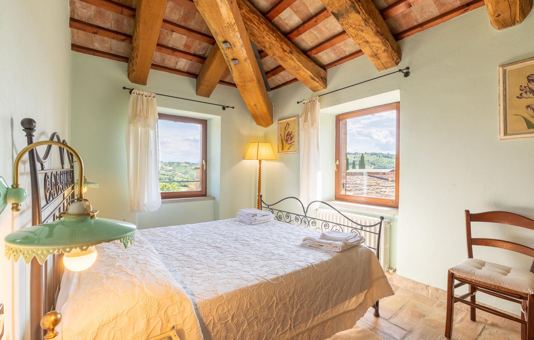 11 chambres, lit parapluie, Wi-Fi gratuit, draps fournis