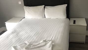 5 bedrooms, travel cot, free WiFi, bed sheets