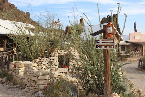 Big Bend Lodging at Ten Bits Ranch | Room #6 (Texas Hattery)