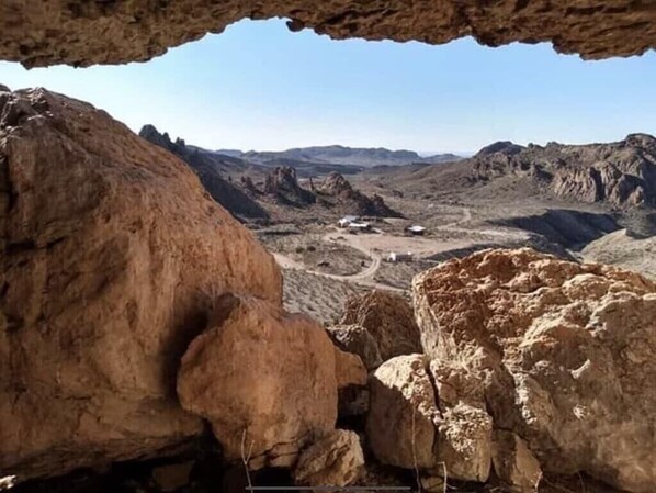 A rocky landscape with a clear view of the surrounding terrain. - Big Bend Lodging at Ten Bits Ranch | Room #6 (Texas Hattery) (Terlingua)