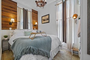 2 habitaciones, tabla de planchar con plancha y wifi gratis 