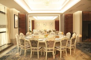 Restaurant - Hyattin Hotel (Wuhan)