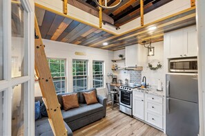 Interior - Pisgah Paradise-Privacy, Hot Tub, and Views! (Rosman)