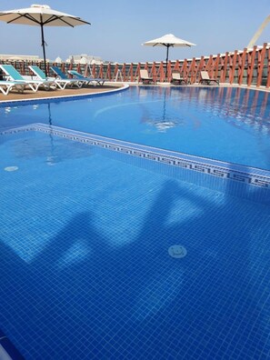 Outdoor pool, pool loungers