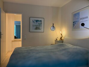 1 chambre, bureau, fer et planche à repasser, Wi-Fi gratuit