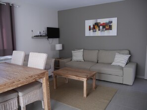 Televisio, pöytätennispöytä