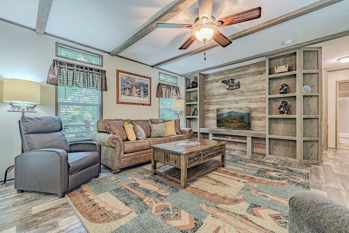 Charming Bear Pause is close to everything and offers unlimited parking