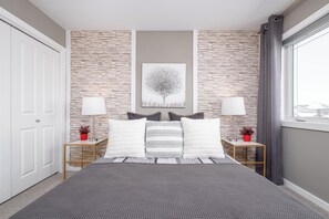 3 habitaciones, escritorio, tabla de planchar con plancha y wifi gratis 