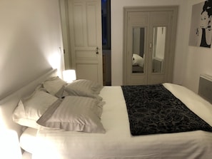 6 chambres, fer et planche Ă repasser, lit parapluie, Wi-Fi gratuit