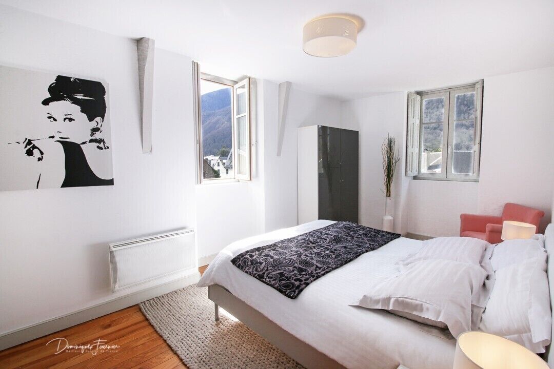 5 chambres, fer et planche à repasser, lit parapluie, Wi-Fi gratuit