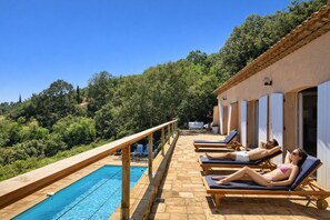 Outdoor pool - nice villa with with pool and seaview (agay)