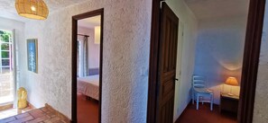 4 Schlafzimmer, Bügeleisen/Bügelbrett, WLAN, Bettwäsche