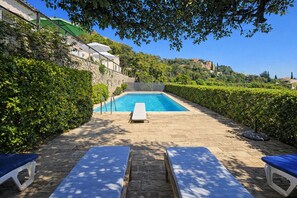 Piscine extérieure
