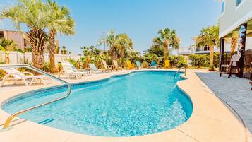 Outdoor pool, a heated pool