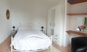 2 Schlafzimmer, Bügeleisen/Bügelbrett, WLAN