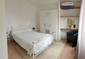 2 chambres, fer et planche à repasser, Wi-Fi