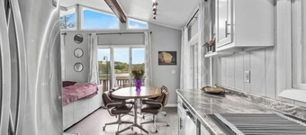 Relaxing Lake Home that is certain to create smiles and memories for all ages!