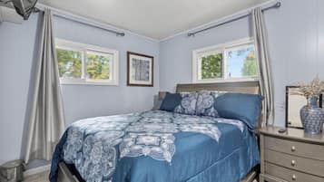 3 slaapkamers, reisbedje, gratis wifi, beddengoed